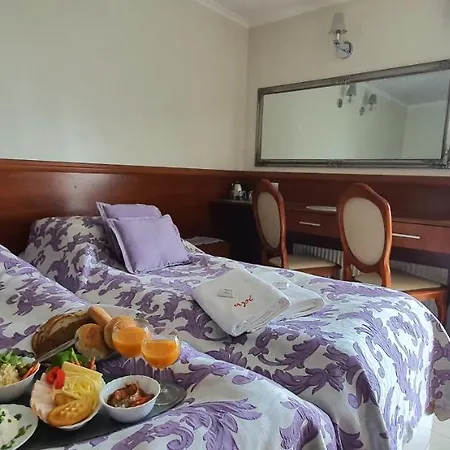 Bed and breakfast Api Iv 3*