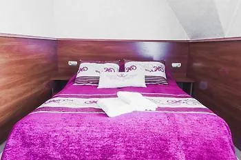 Bed & Breakfast Api Iv