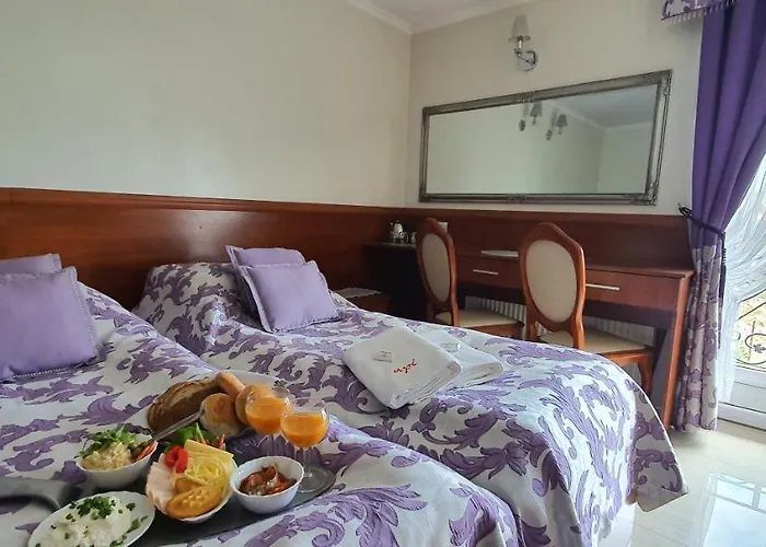 Bed & Breakfast Api Iv 3*